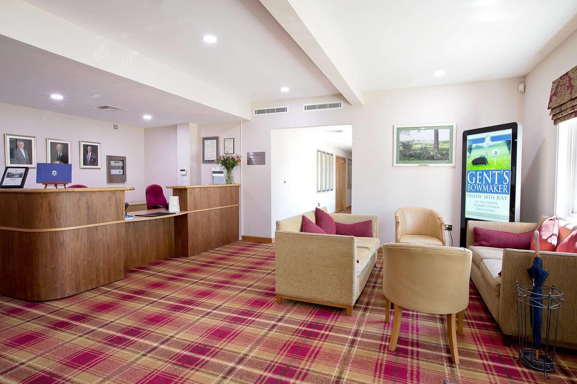 Sandford Springs Hotel And Golf Club Kingsclere Exterior foto