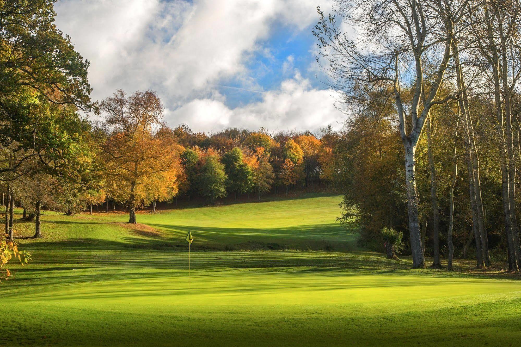 Sandford Springs Hotel And Golf Club Kingsclere Exterior foto